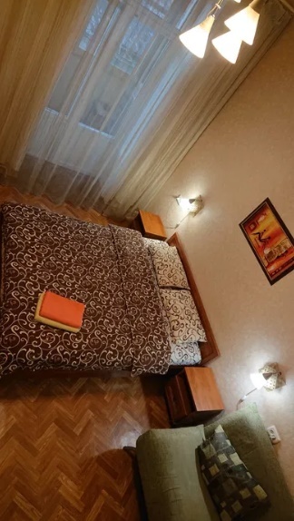 Оренда 1-кімнатної квартири 30 м², Троїцька вул.