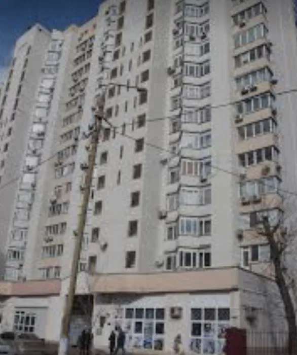 Продажа 4-комнатной квартиры 120 м², Жилянская ул.