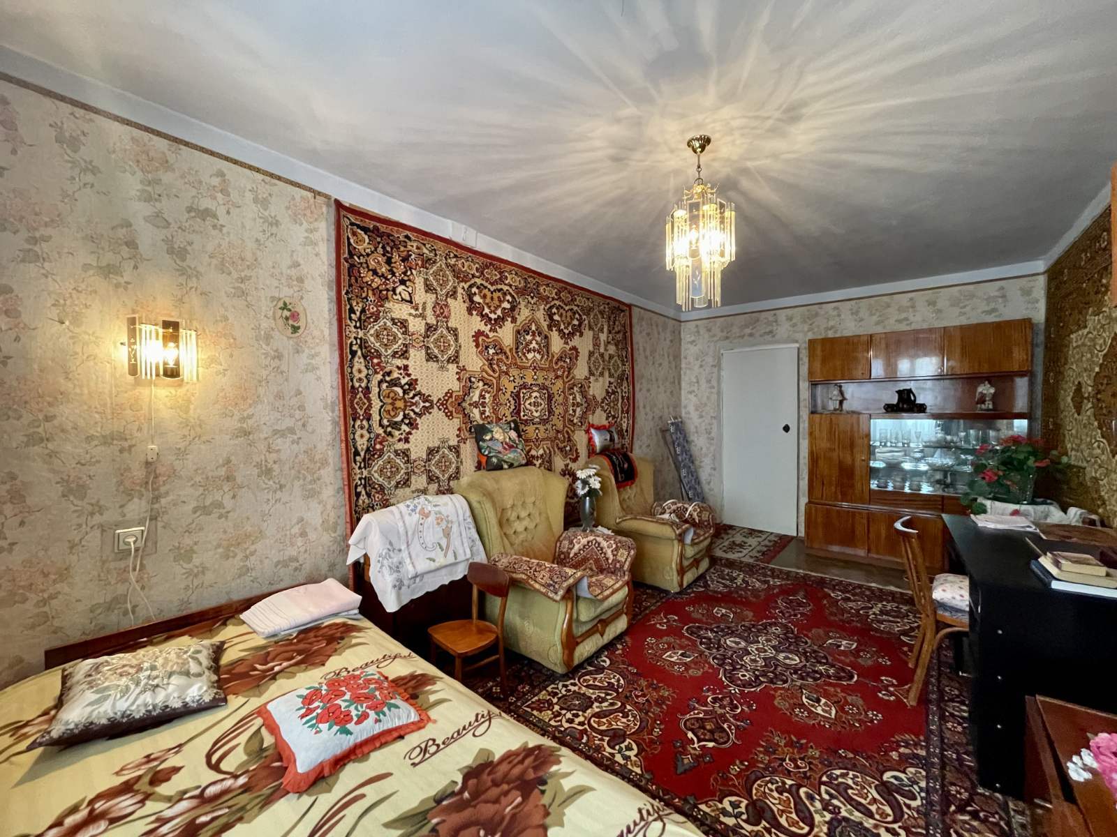 Продаж 1-кімнатної квартири 41 м², Озерна вул.