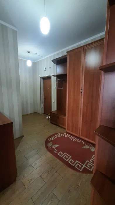 Продаж 3-кімнатної квартири 95 м², Гната Хоткевича вул., 12