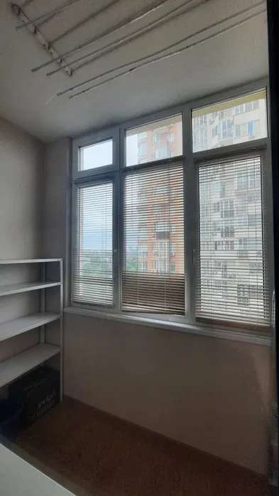 Продаж 3-кімнатної квартири 95 м², Гната Хоткевича вул., 12