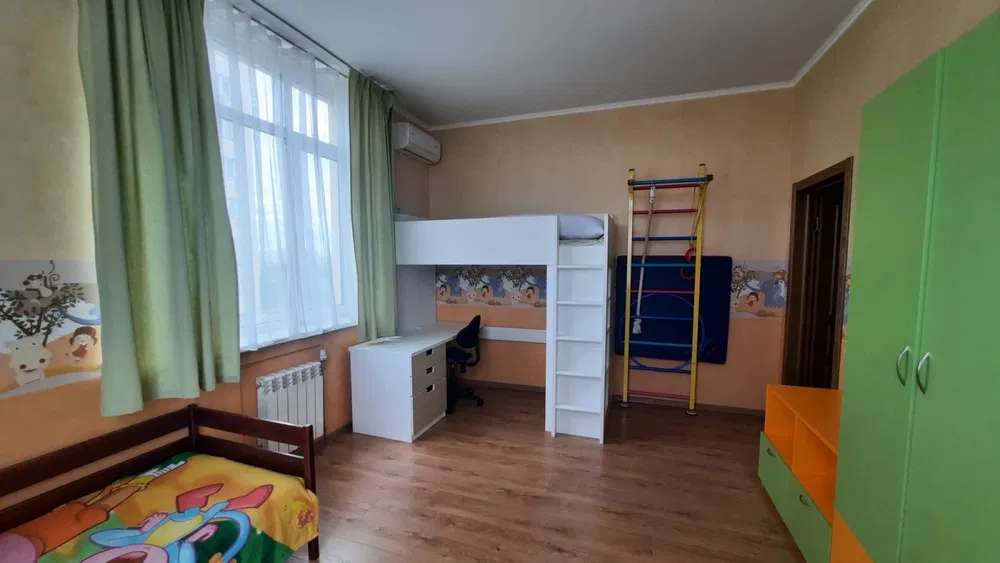 Продажа 3-комнатной квартиры 95 м², Гната Хоткевича ул., 12