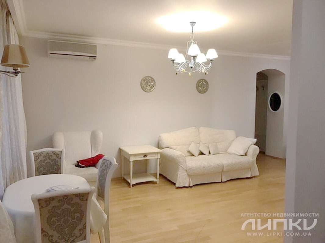 Продажа 2-комнатной квартиры 60 м², Виноградный пер., 1/11