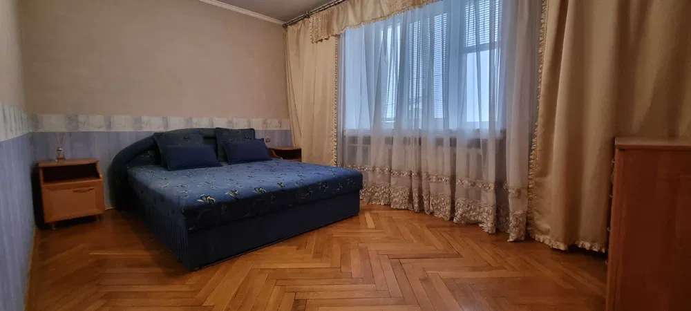 Оренда 3-кімнатної квартири 73 м², Андрія Аболмасова вул., 3