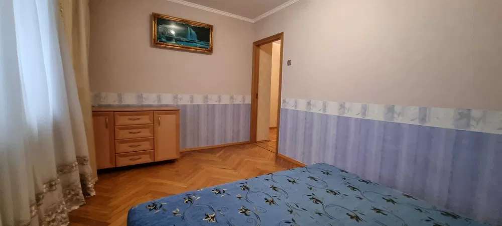 Оренда 3-кімнатної квартири 73 м², Андрія Аболмасова вул., 3