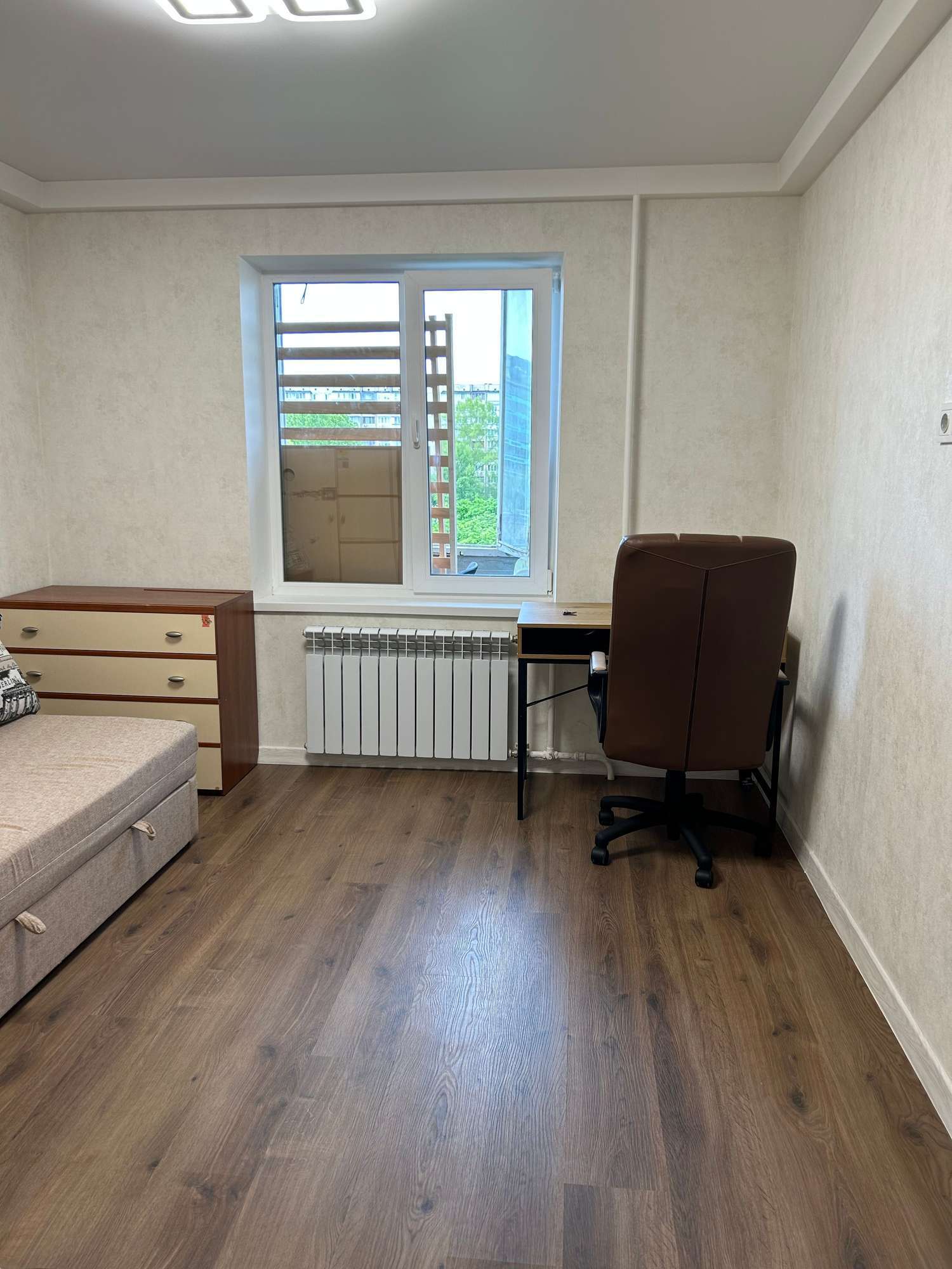 Продаж 2-кімнатної квартири 46 м², Васильківська вул., 8