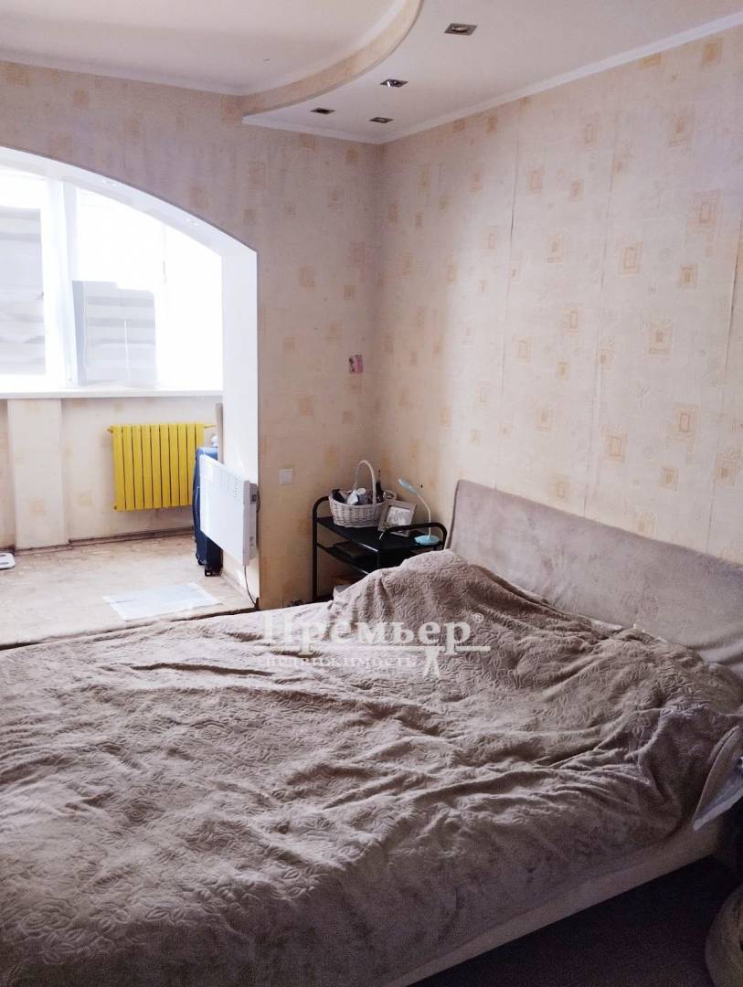 Продаж 4-кімнатної квартири 75 м², Генерала Бочарова вул.