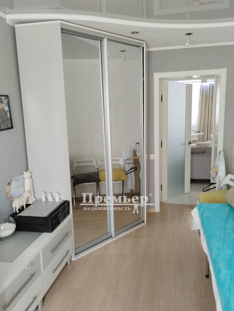 Продажа 4-комнатной квартиры 75 м², Генерала Бочарова ул.