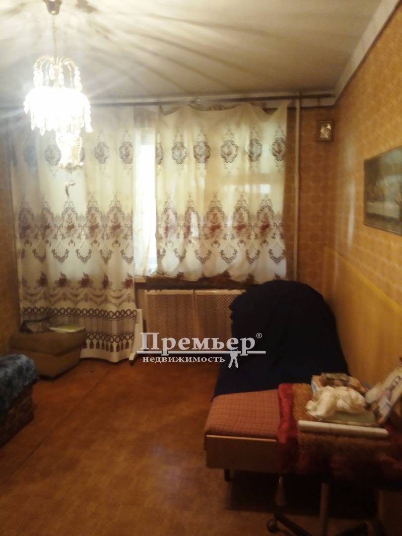 Продаж 2-кімнатної квартири 45 м², Космонавтов вул.