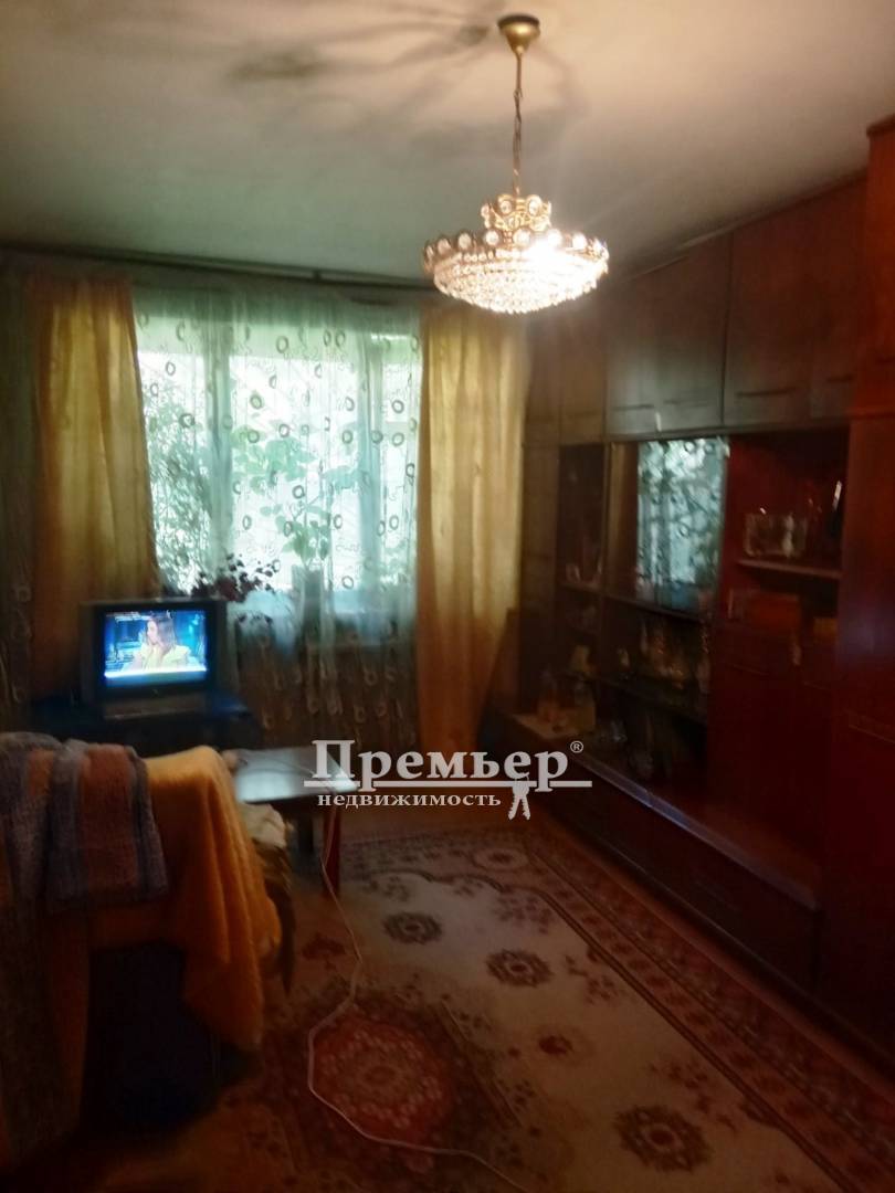 Продаж 2-кімнатної квартири 45 м², Космонавтов вул.