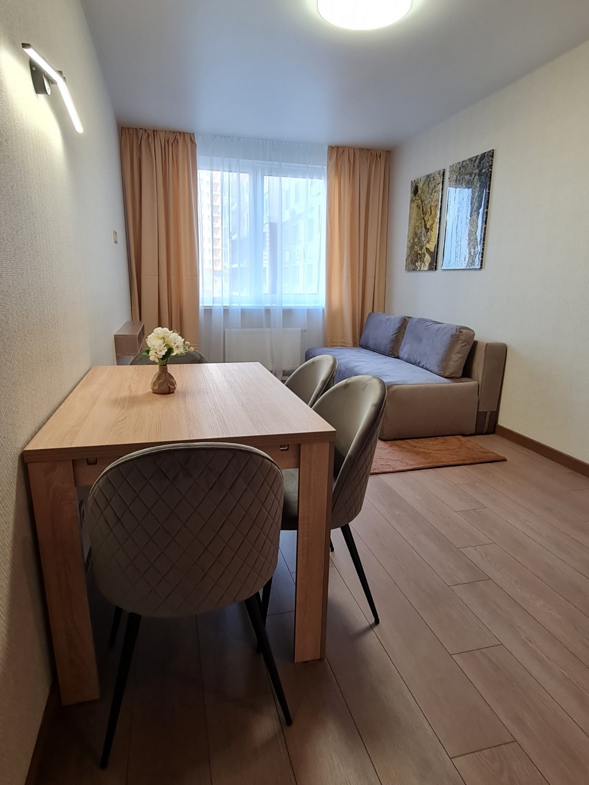 Продажа 2-комнатной квартиры 58 м², Жемчужная ул., 8