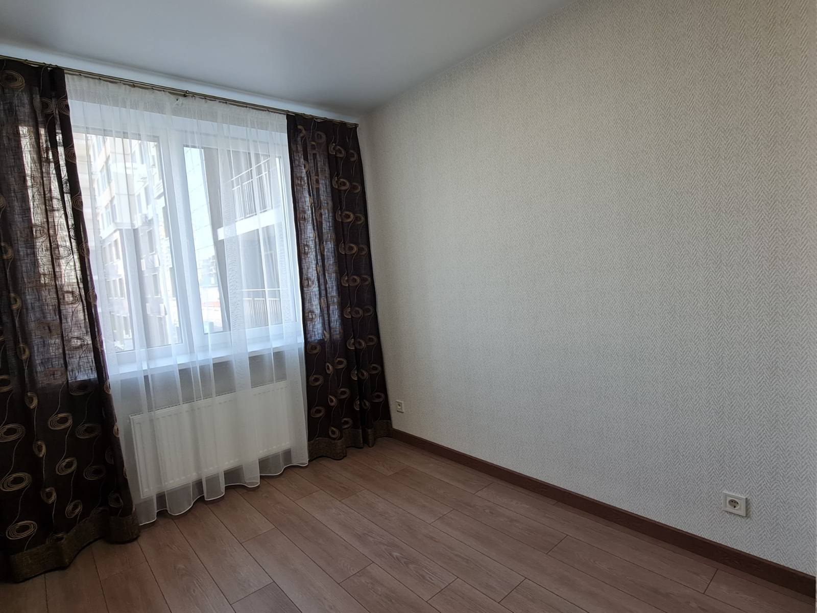 Продаж 2-кімнатної квартири 58 м², Перлинна вул., 8