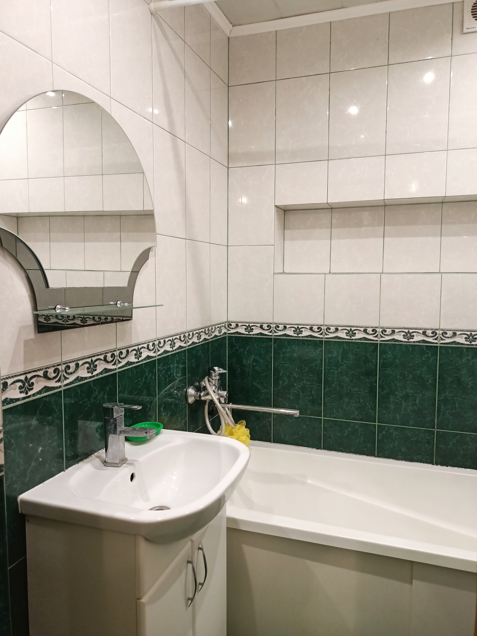 2-кімнатна квартира подобово 60 м², Стебницька вул., 64