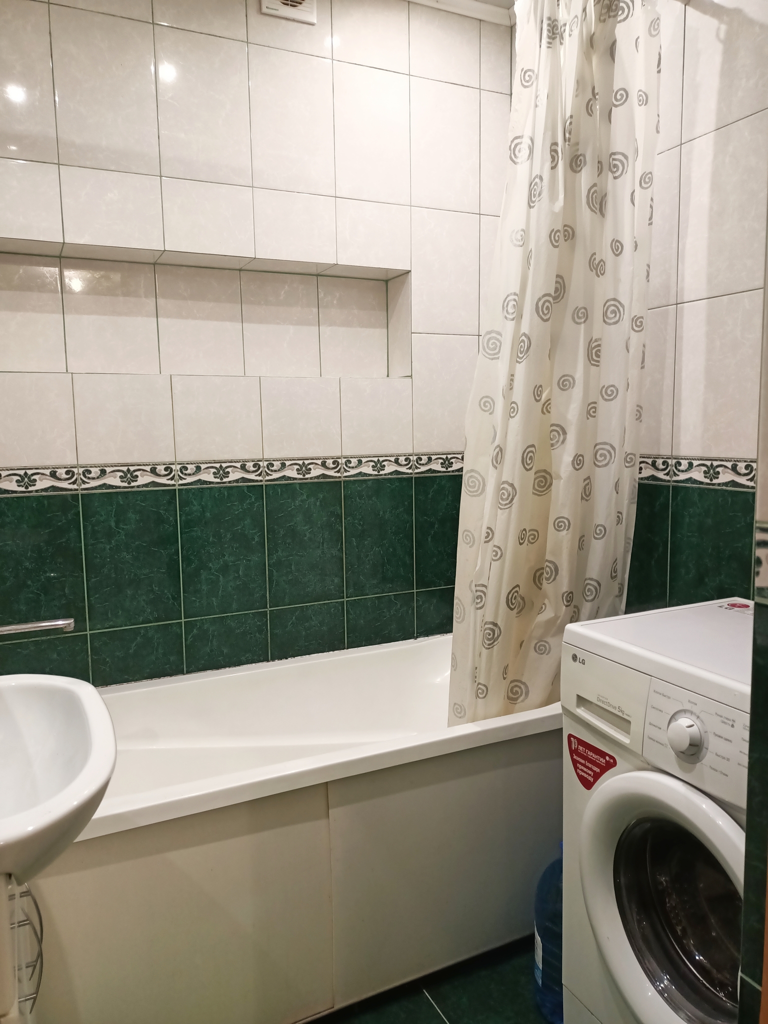 2-кімнатна квартира подобово 60 м², Стебницька вул., 64