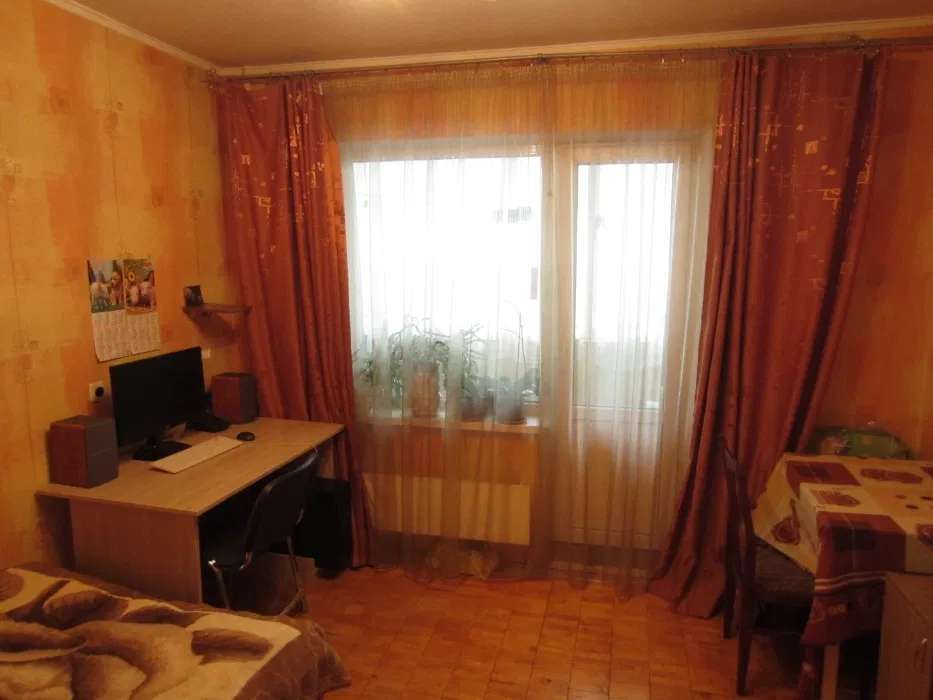Продаж 4-кімнатної квартири 95 м², Ревуцького вул., 11В