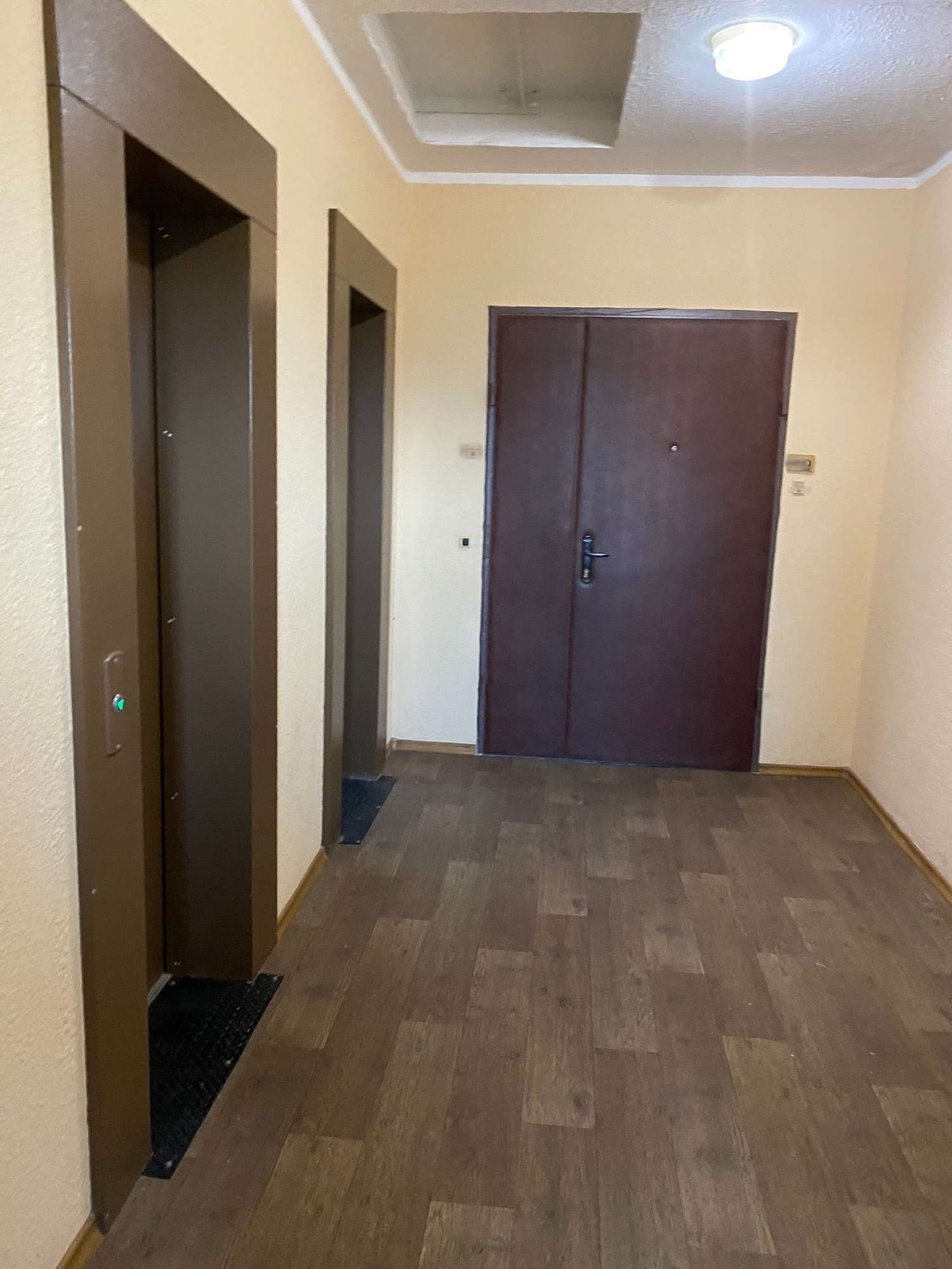 Продаж 2-кімнатної квартири 60 м², Панаса Мирного вул., 11