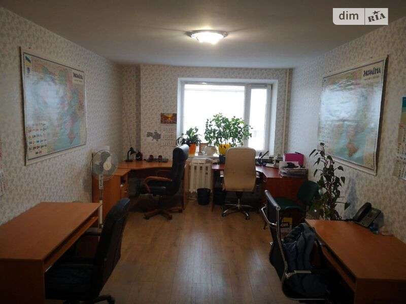 Продаж 3-кімнатної квартири 78 м², Святошинська вул., 3А