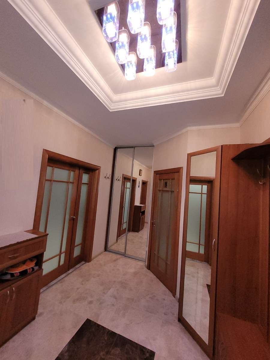 Продаж 2-кімнатної квартири 94 м², Білоруська вул.