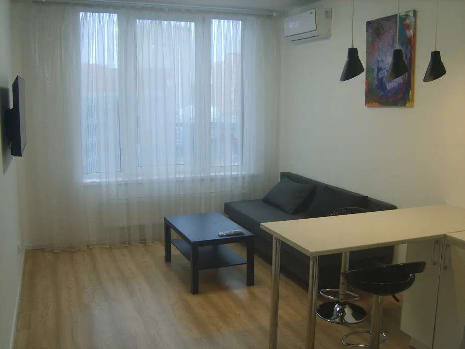 Аренда 2-комнатной квартиры 39 м², Днепровская наб., 18А