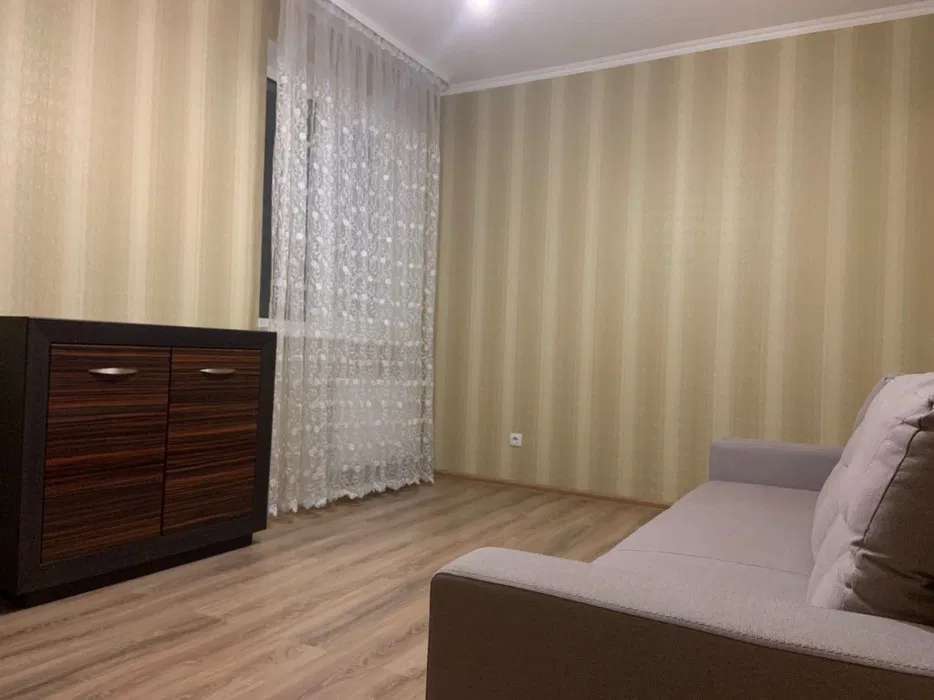 Оренда 2-кімнатної квартири 76 м², Харківське шосе, 182