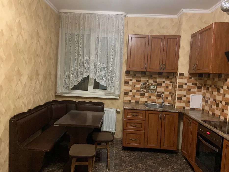 Оренда 2-кімнатної квартири 76 м², Харківське шосе, 182