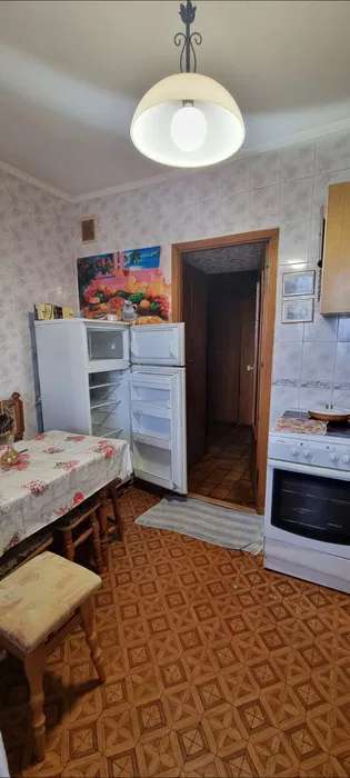 Продаж 2-кімнатної квартири 55 м², Райдужна вул., 37