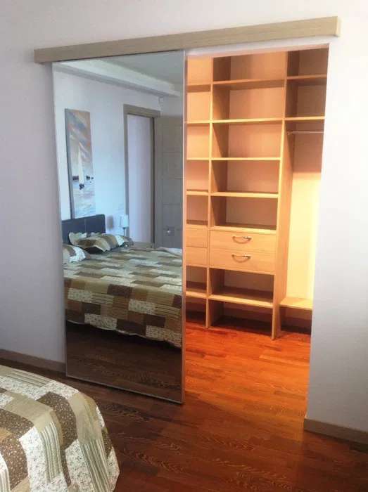 Оренда 3-кімнатної квартири 130 м², Ділова вул.