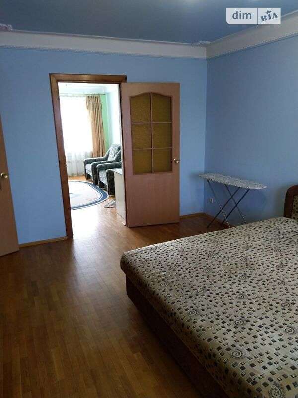 Аренда 2-комнатной квартиры 60 м², Чернобыльская ул.