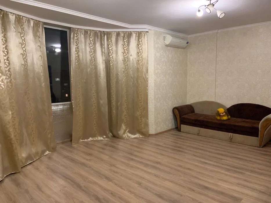 Аренда 2-комнатной квартиры 76 м², Харьковское шоссе, 182