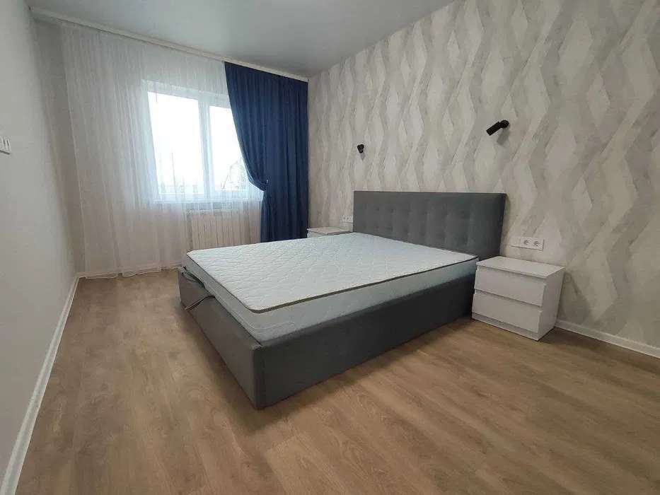 Оренда 2-кімнатної квартири 53 м², Деснянська вул., 10