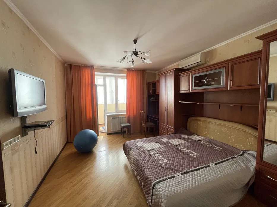 Аренда 4-комнатной квартиры 128 м², Николая Бажана просп., 10