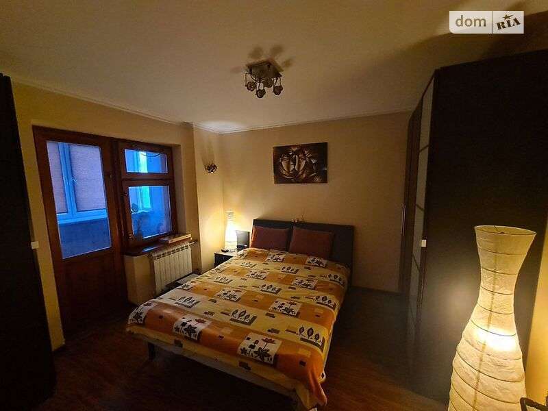 Продаж 3-кімнатної квартири 80 м², Петра Панча вул., Заломова ул.