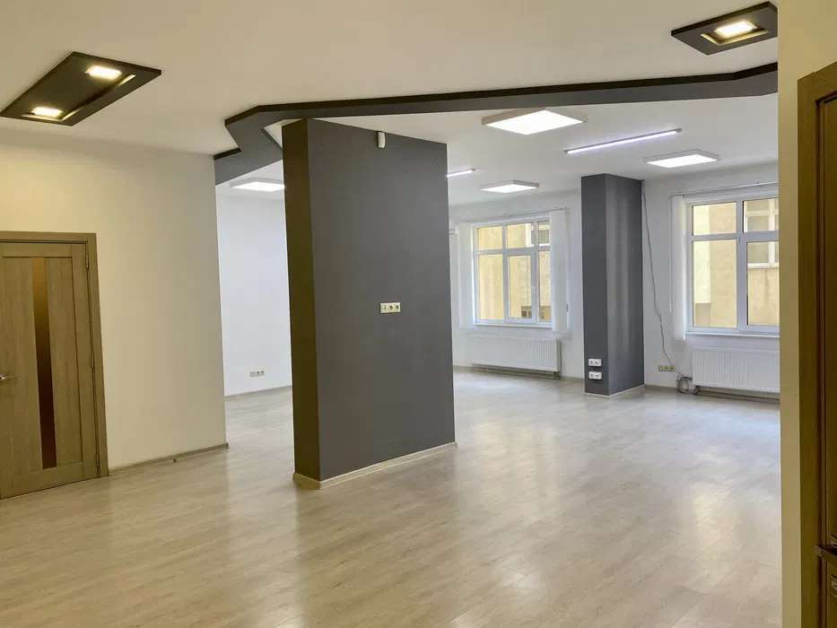 Продаж 2-кімнатної квартири 114 м², Євгена Коновальця вул., 36Е