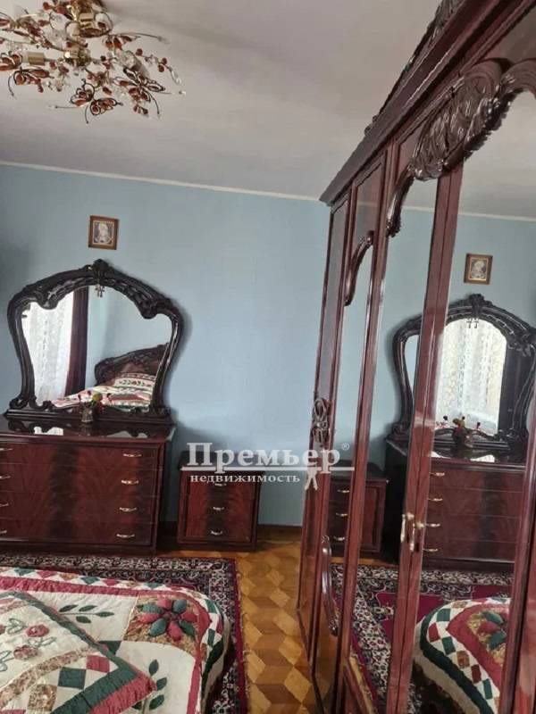 Продажа 3-комнатной квартиры 74 м², Академика Королева ул.