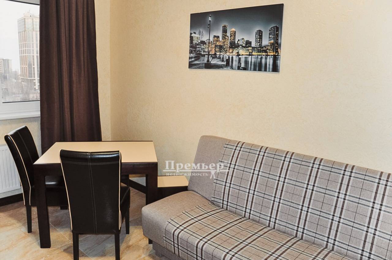 Продаж 1-кімнатної квартири 48 м², Гагарінське Плато вул.