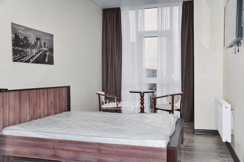 Продаж 1-кімнатної квартири 48 м², Гагарінське Плато вул.