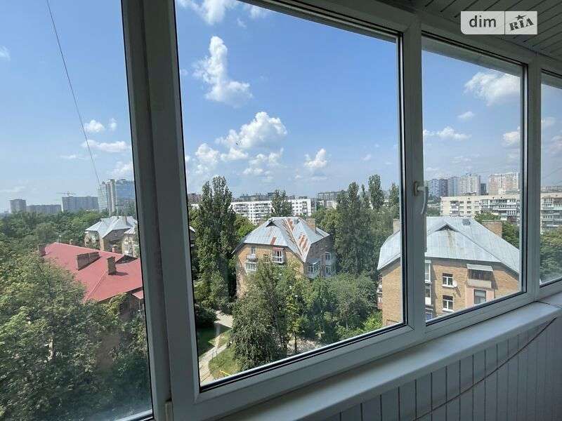 Продажа 3-комнатной квартиры 72 м², Голосеевский просп., 97А