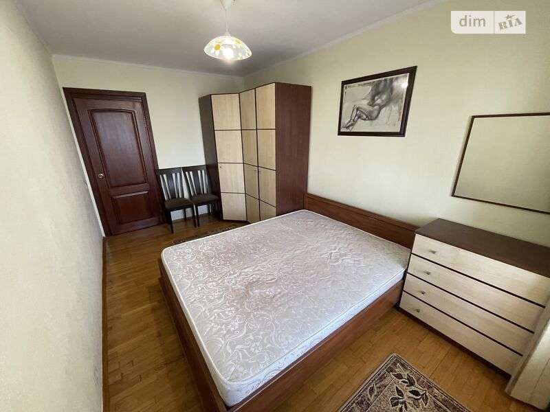 Продажа 3-комнатной квартиры 72 м², Голосеевский просп., 97А