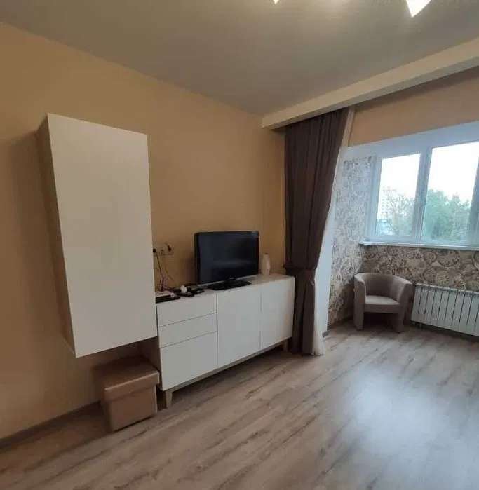 Аренда 1-комнатной квартиры 34 м², Евгения Коновальца ул.