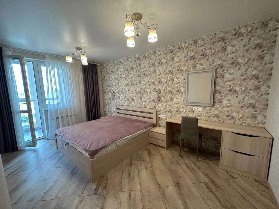 Аренда 2-комнатной квартиры 75 м², Ревуцкого ул., 40Г