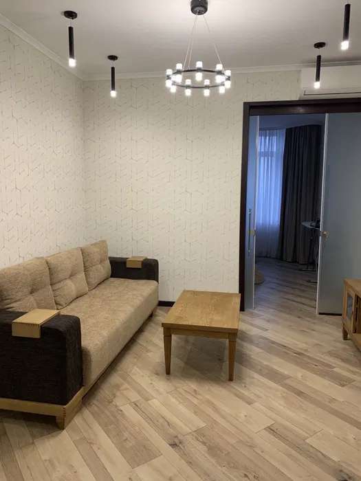 Аренда 1-комнатной квартиры 55 м², Евгения Коновальца ул.