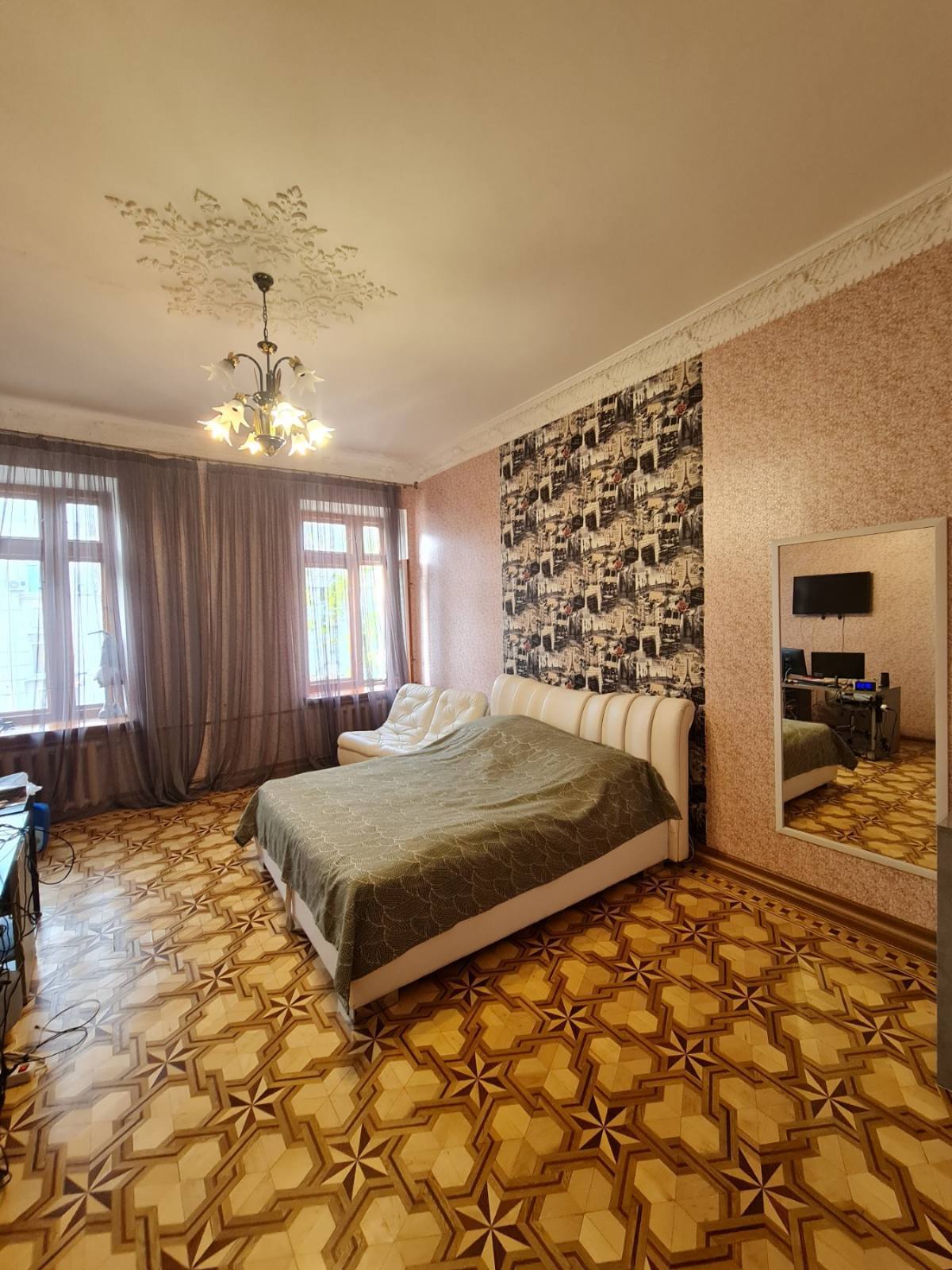 Продаж 4-кімнатної квартири 125 м², Пироговская вул., 17