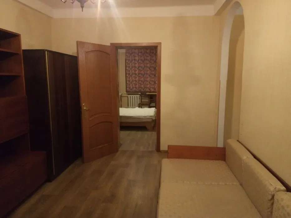 Продаж 2-кімнатної квартири 45 м², Олени Теліги вул.