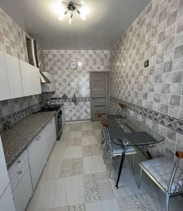 Оренда 2-кімнатної квартири 51 м², Соборна вул.