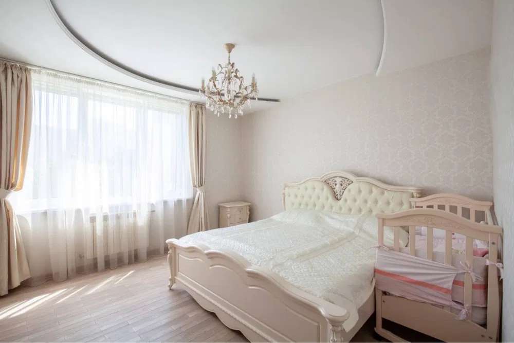 Продажа 3-комнатной квартиры 115 м², Днепровская наб., 19