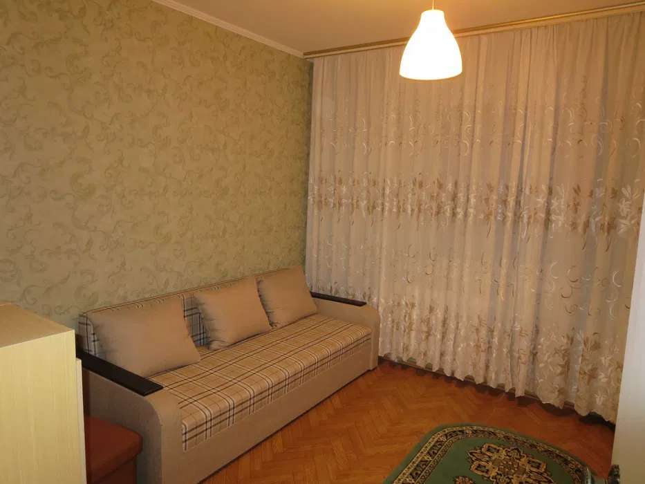 Оренда 2-кімнатної квартири 50 м², Ревуцького вул., 34