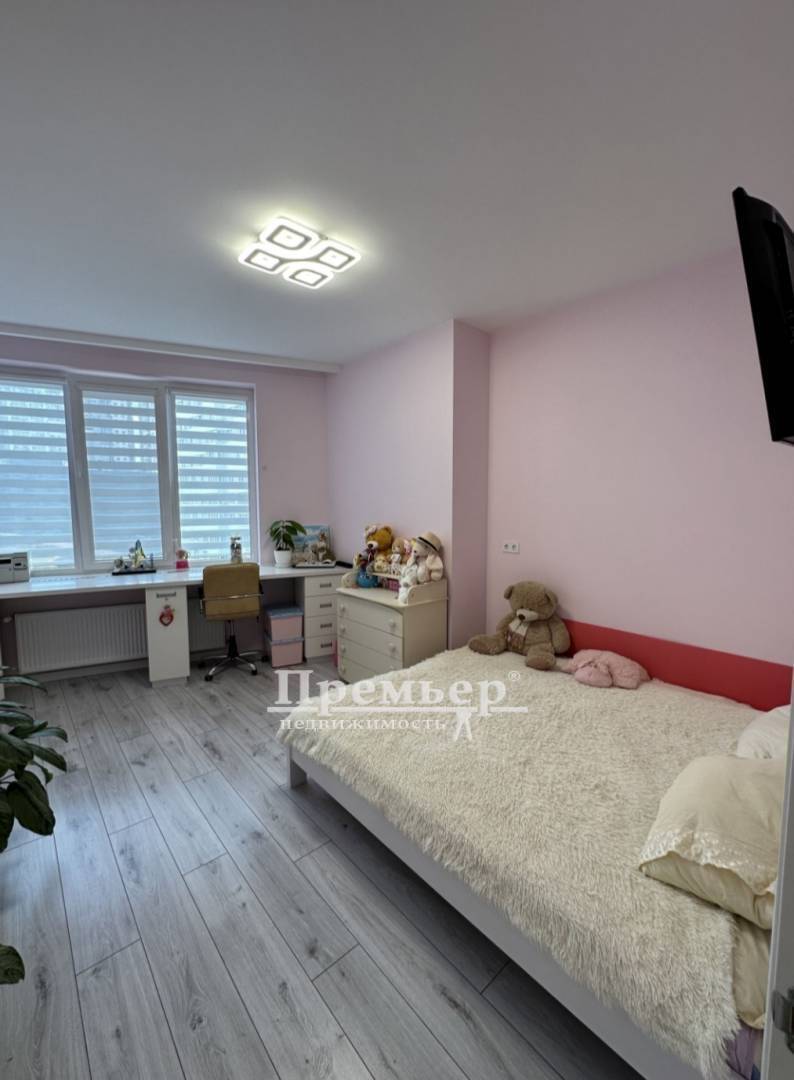 Продаж 2-кімнатної квартири 61 м², Люстдорфская дор.