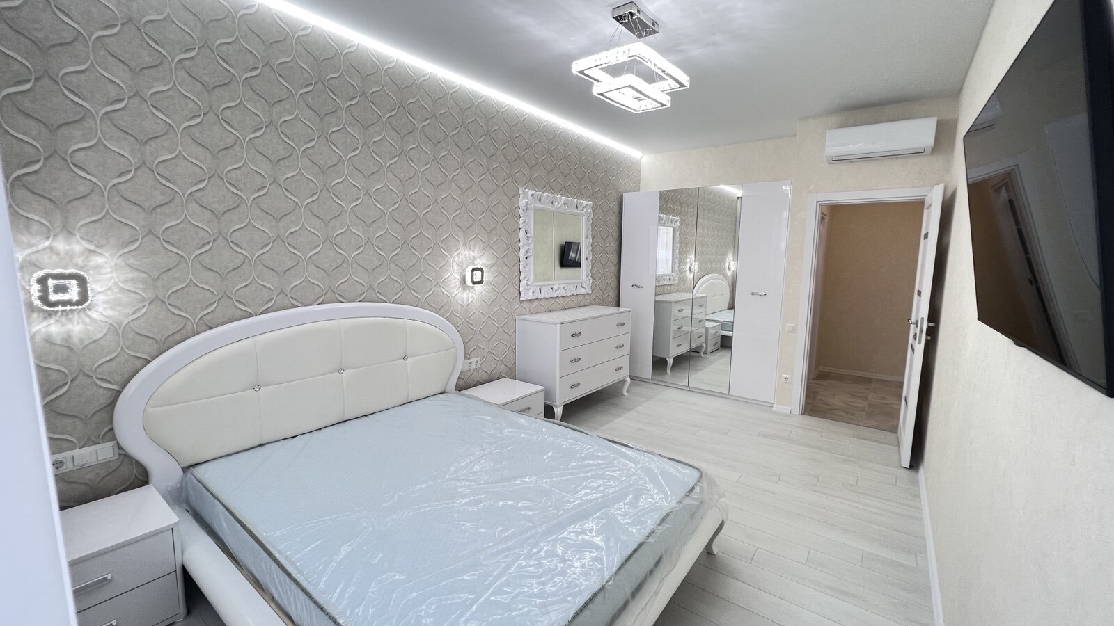 Продажа 2-комнатной квартиры 64 м², Генуэзская ул., 3