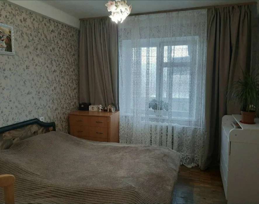 Продаж 3-кімнатної квартири 59 м², Васильківська вул.