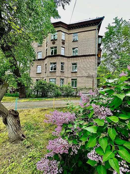 Продаж 3-кімнатної квартири 60 м², Ялтинська вул.